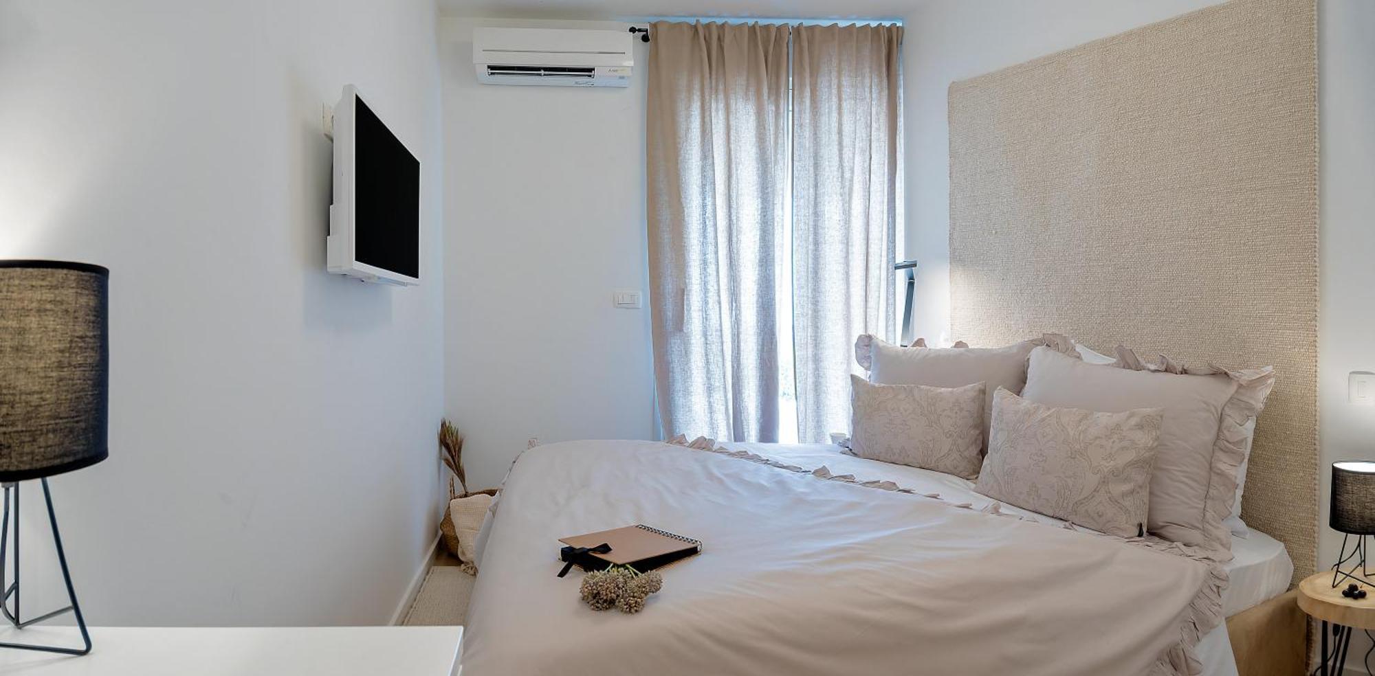 The Pleasurist - With Private Heated Pool And Terrace Leilighet *